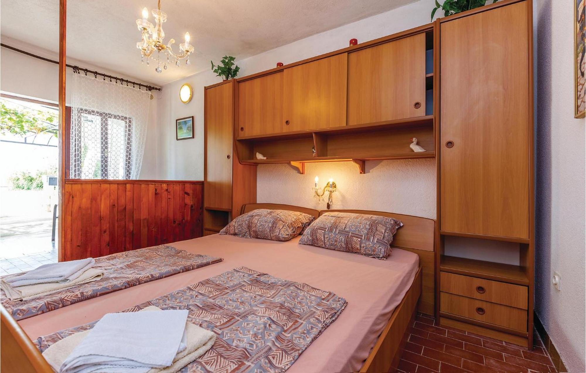Stunning Apartment In Crikvenica With Kitchen Exteriör bild