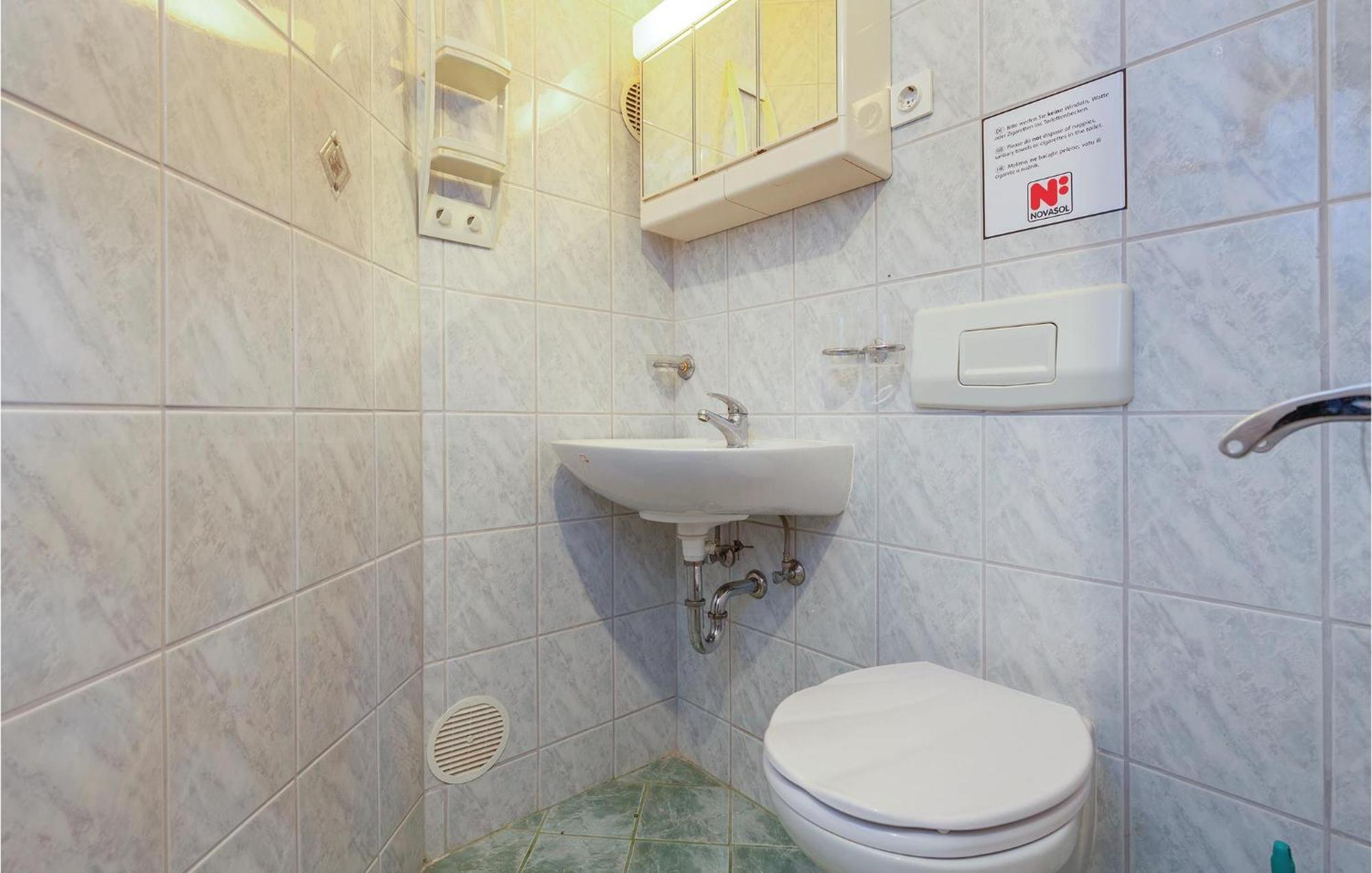 Stunning Apartment In Crikvenica With Kitchen Exteriör bild